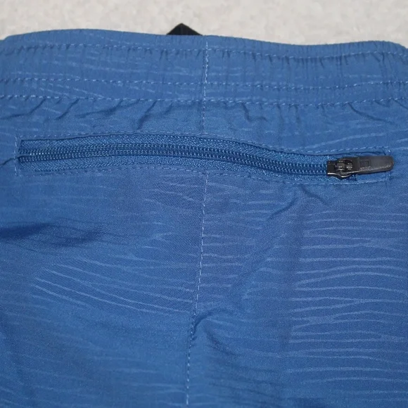 PreLoved Women's Blue Nike Dri-Fit Athletic Shorts - Picture 7 of 10